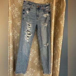 AE Stretch Ripped Mom Jean